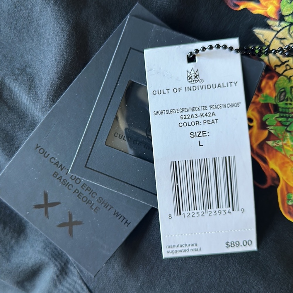 T-SHIRT CREW NECK "PEACE IN CHAOS" IN PEAT - Cult of Individuality - new w tags - Picture 5 of 5